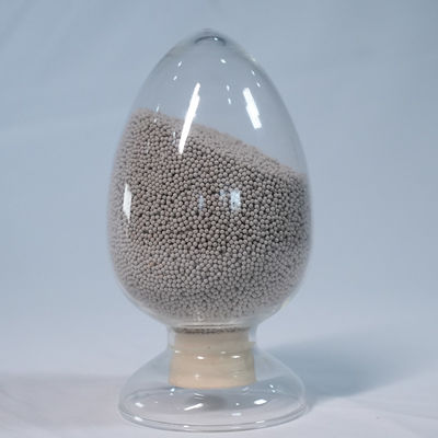 1.6-1.8mm 구형 고체 촉매 열 저항 및 엽기성 구조 0.58-0.66 Cm3/g